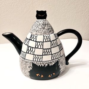 Cats by Nina teapot